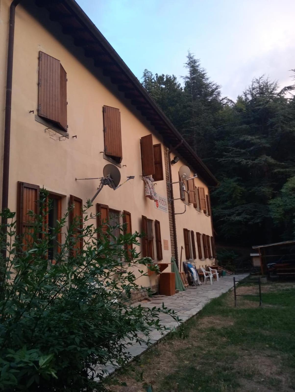 Villa Rifugio Asqua Poppi Esterno foto